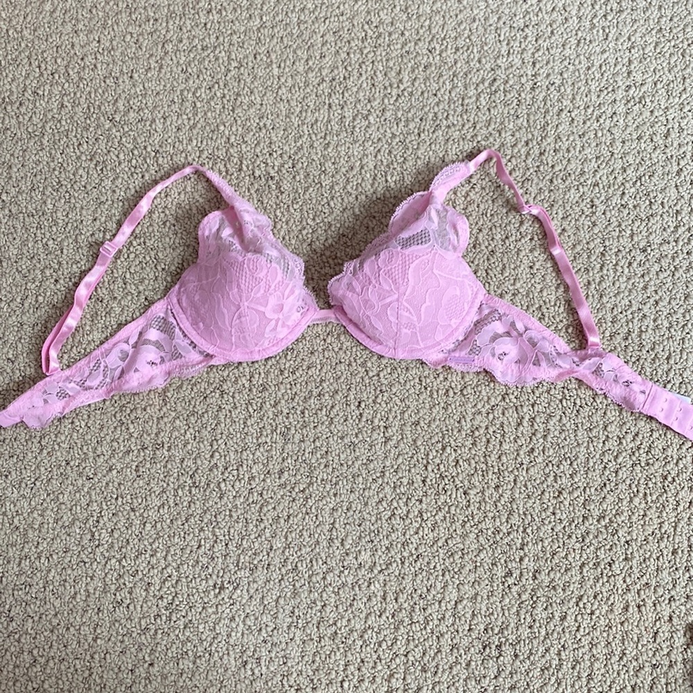 Women’s Calvin Klein bra size 34b